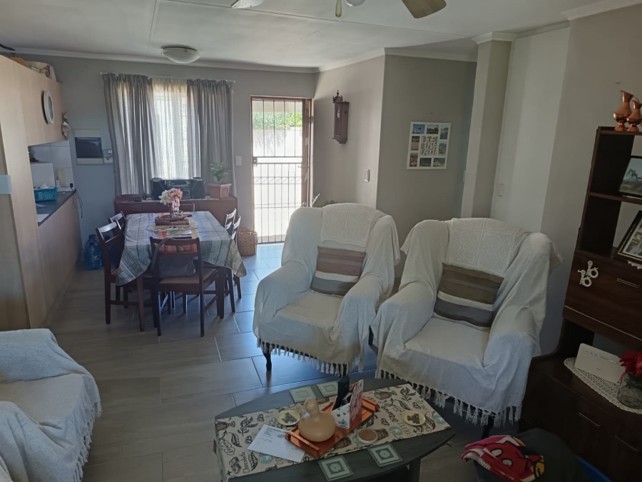 3 Bedroom Property for Sale in Langenhovenpark Free State
